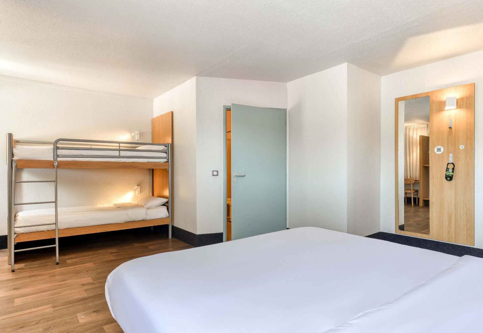 B&B Hotel Narbonne 2 Екстериор снимка